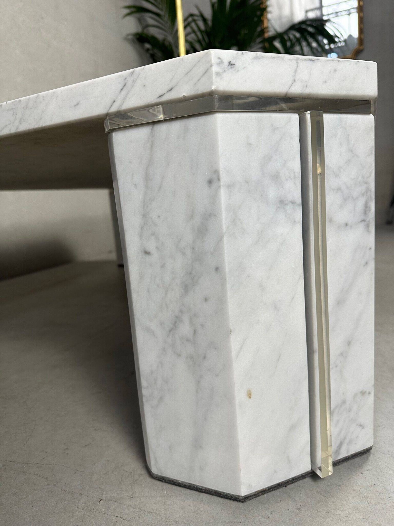 Vintage coffee table – Carrara marble