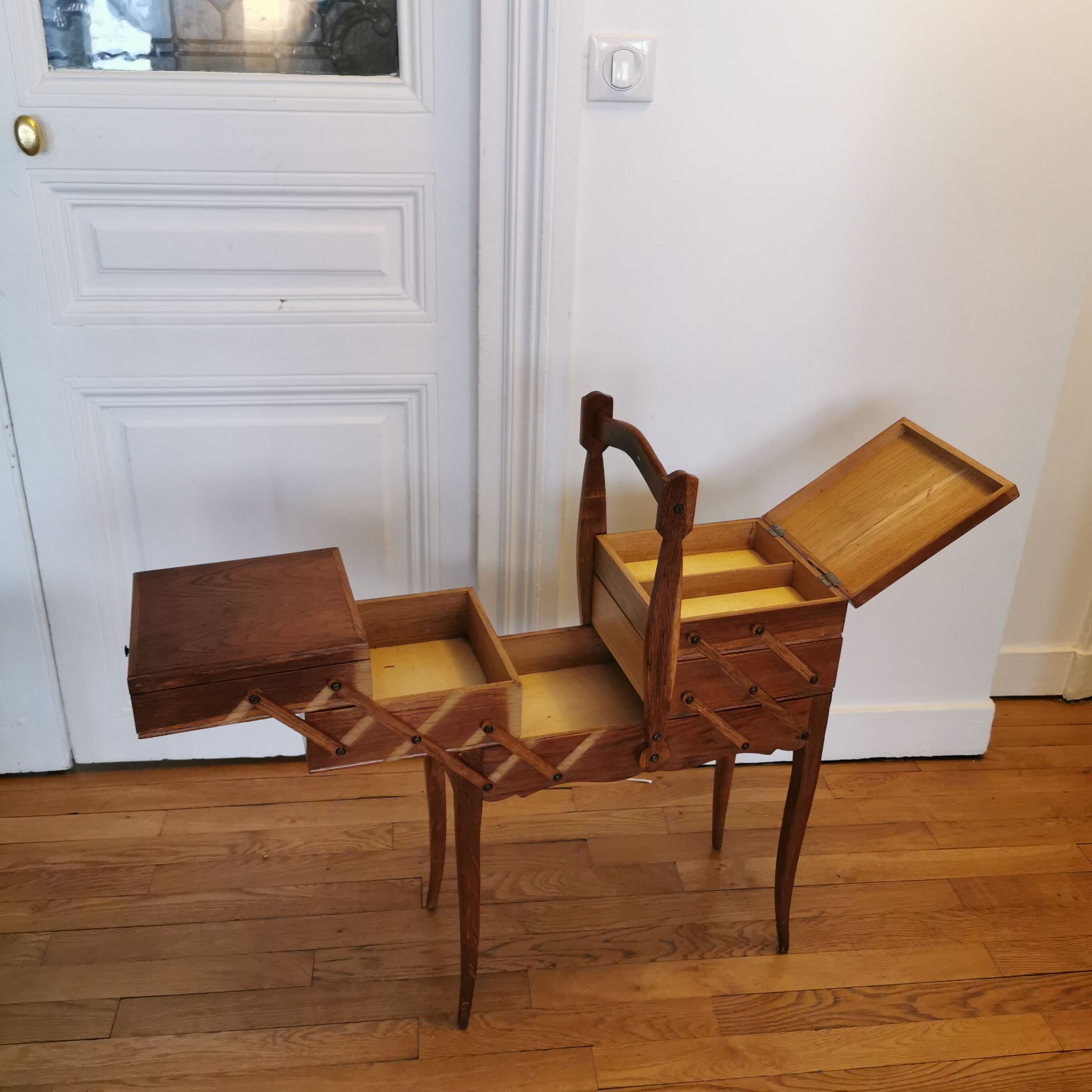 7 compartment sewing worker