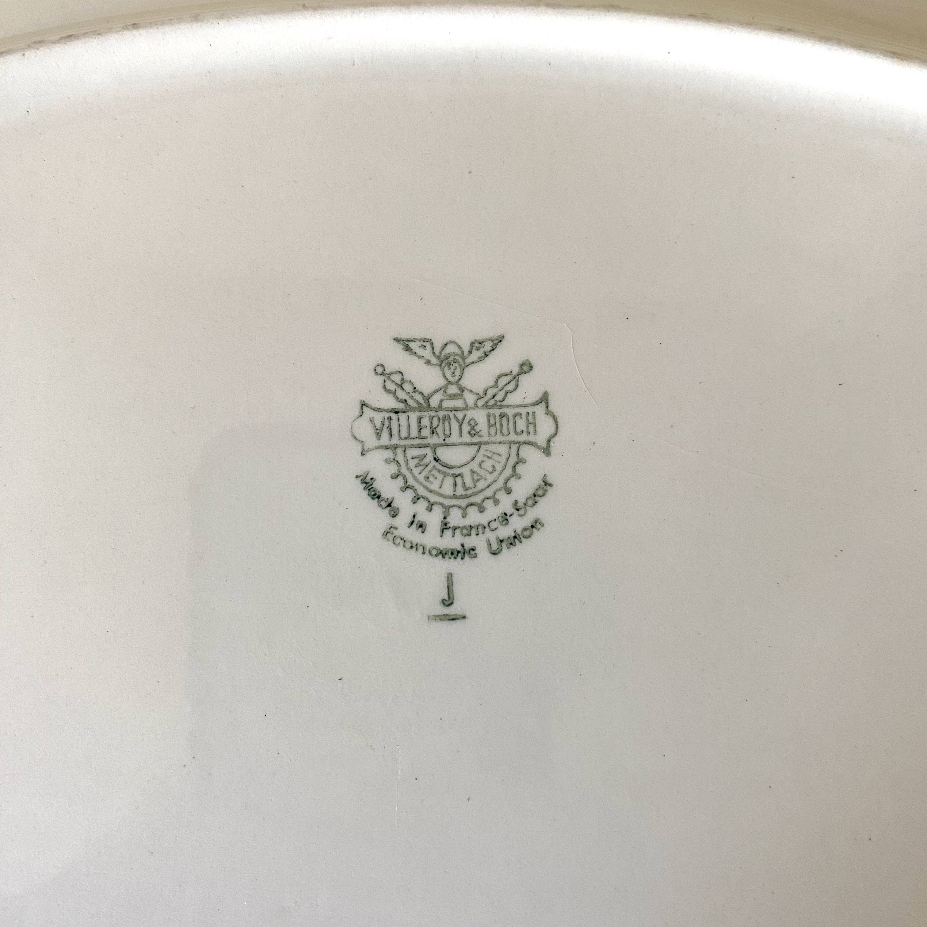 Villeroy and Boch 8-piece serving dish