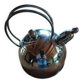 Demeyere 2.5 L whistling kettle.