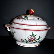 Antique hand-painted earthenware tureen from Vieux Strasbourg Sarreguemines