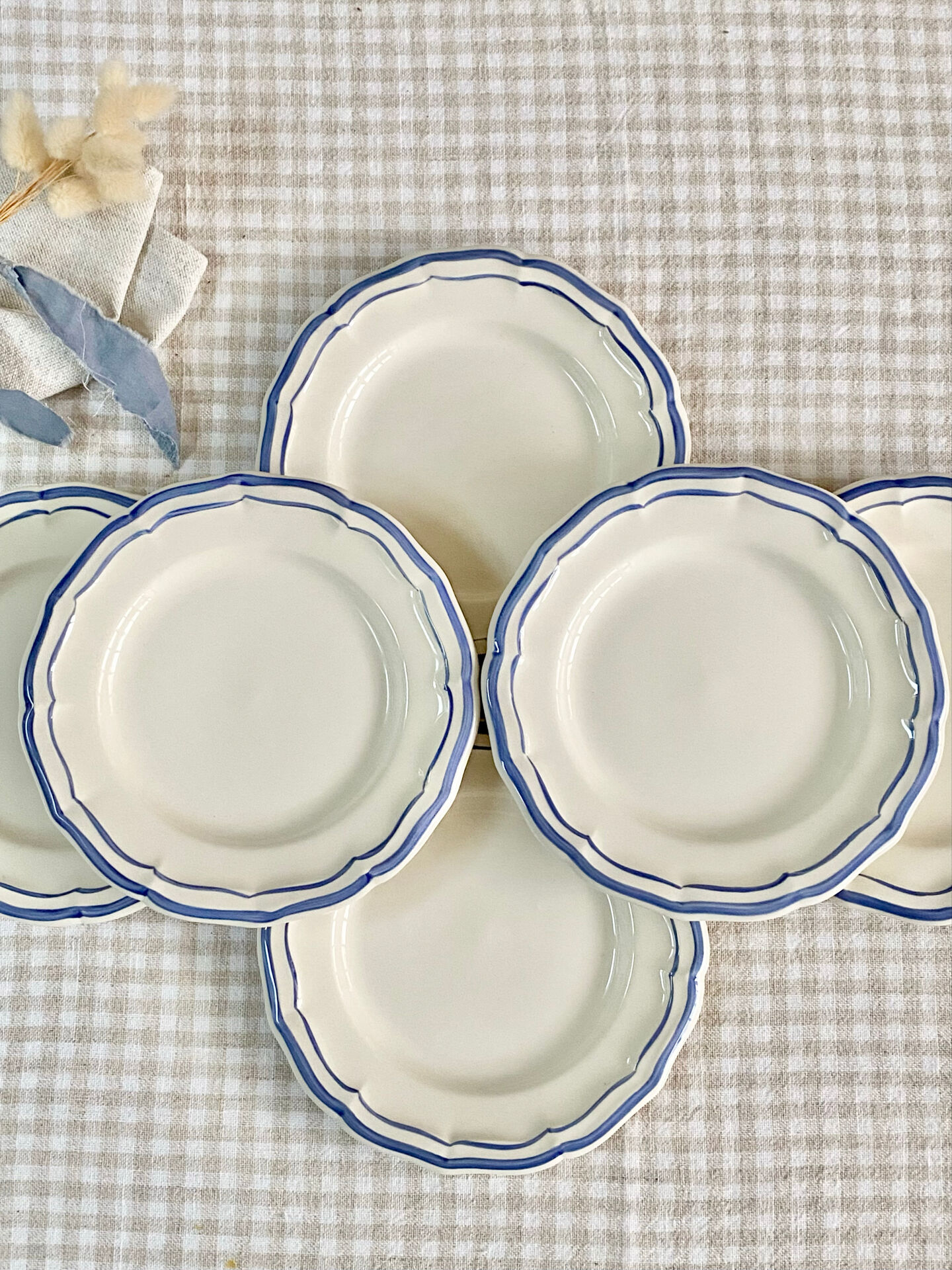 Gien plates