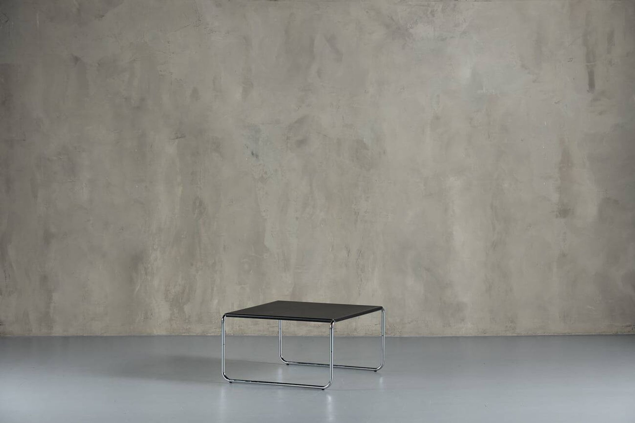 Table basse en métal noir et aluminium, Danemark, années 1970