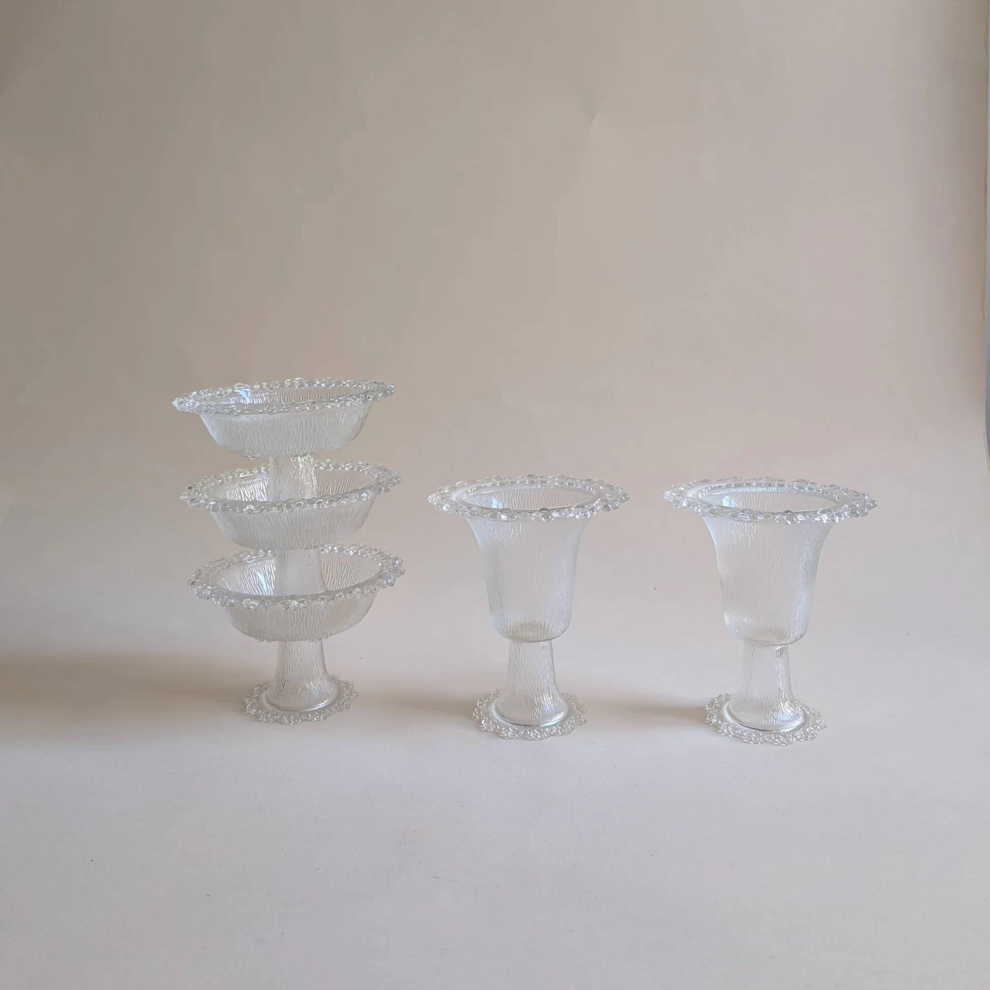 Set of 5 glass bowls