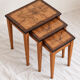 Tables gigognes Art Déco en bois figuré – ensemble de 3