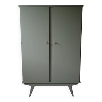 Armoire vintage vert de gris