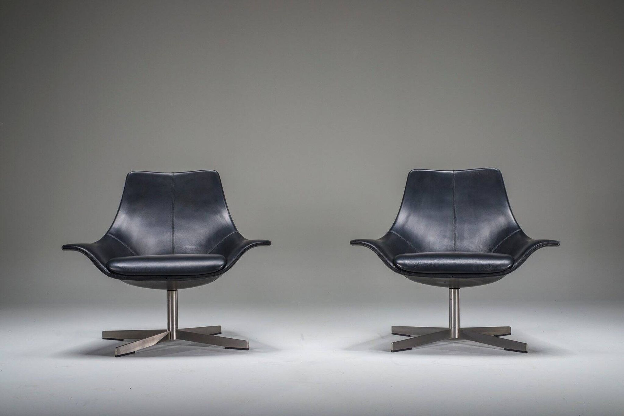 Set of leather armchairs by Rodolfo Dordoni for Matteo Grassi, 1990s