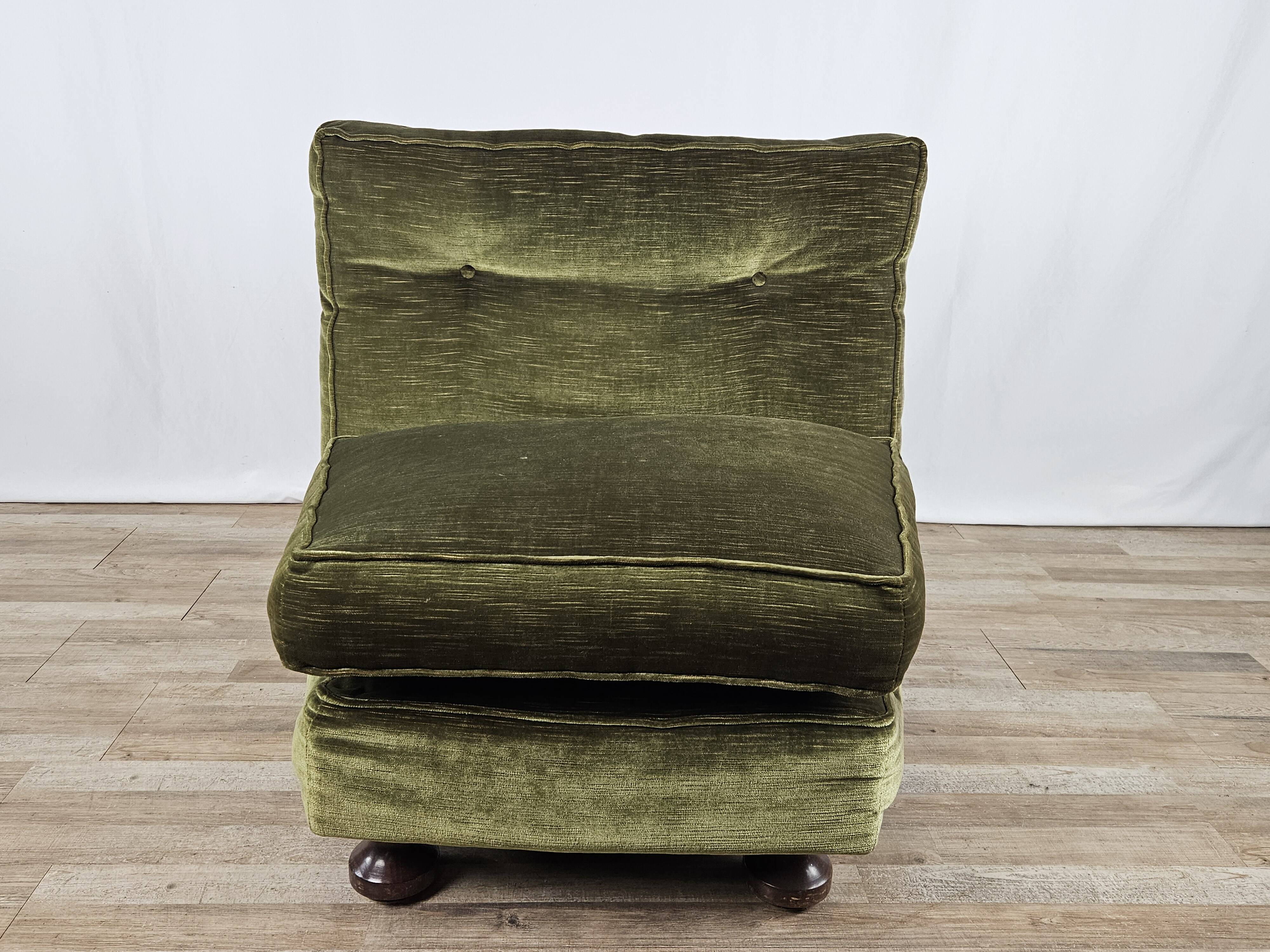 70s corner sofa in green fabric