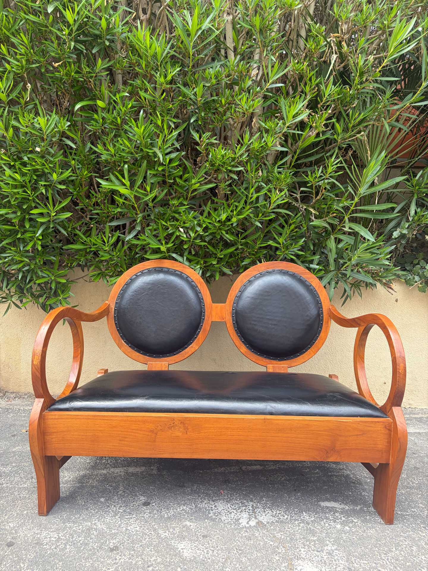 original Hungarian Art Deco bench in walnut by Lajos Kozma