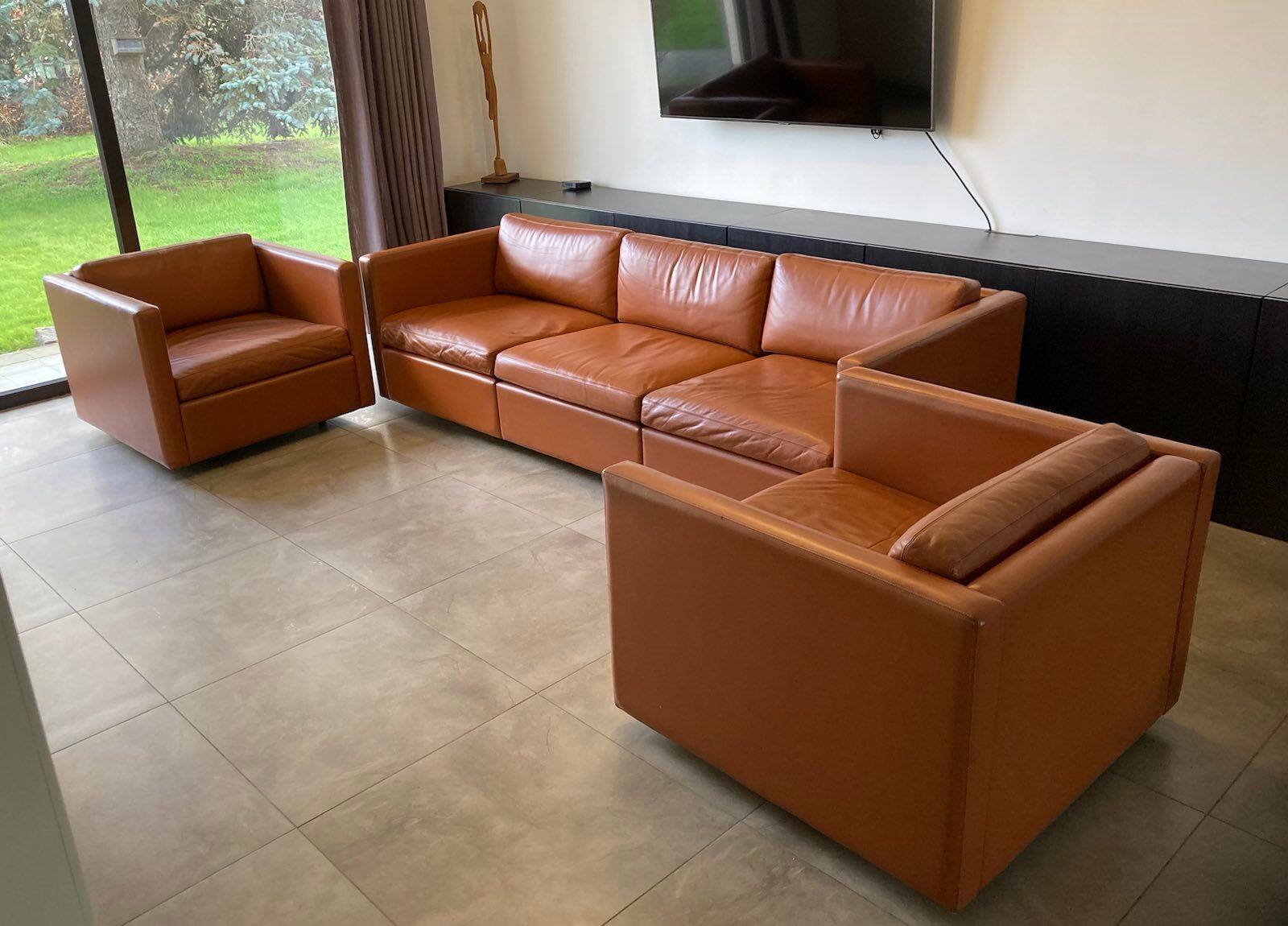 Gold leather salon by Charles Pfister for Knoll 1970