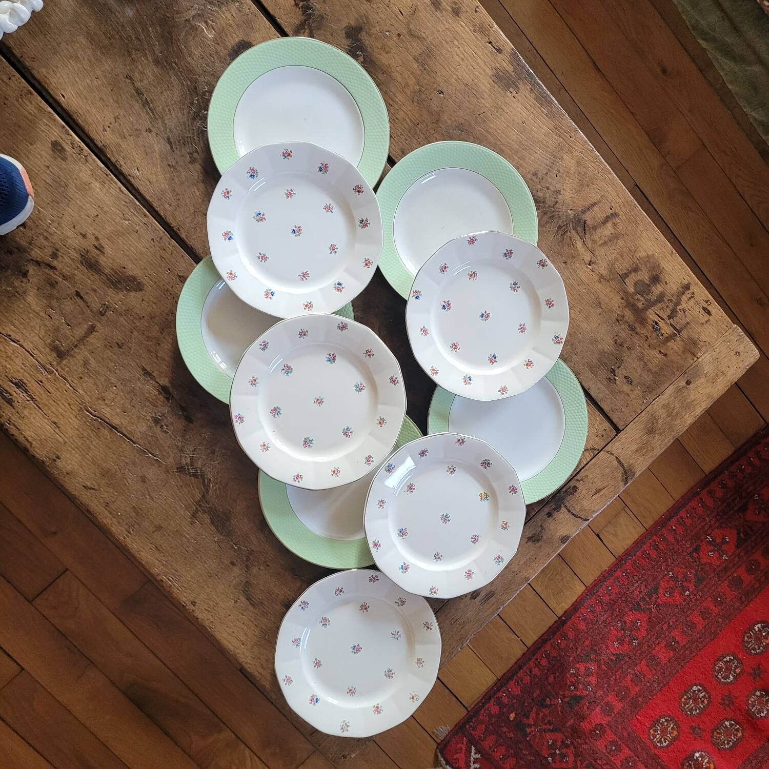 10 mismatched flat plates from Digoin & St Amand
