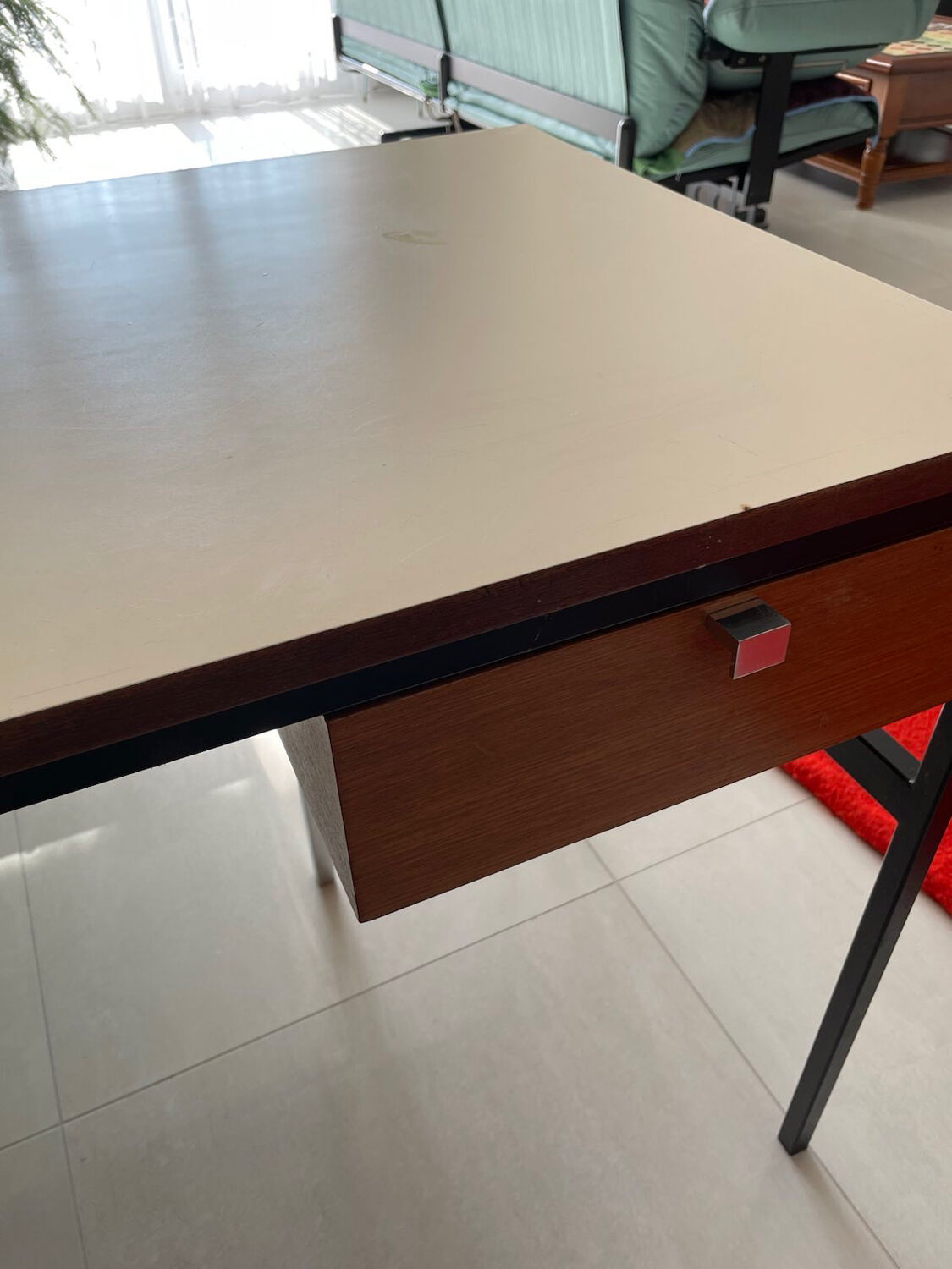 Bureau Pierre Paulin éditions Thonet