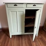 Green Parisian Buffet