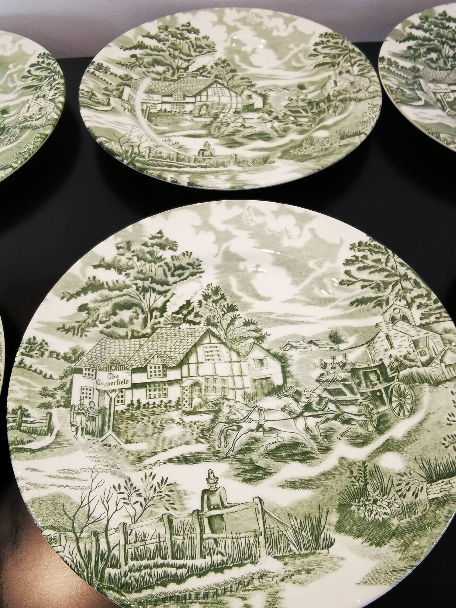 Set of 6 flat plates english style Lunéville verte