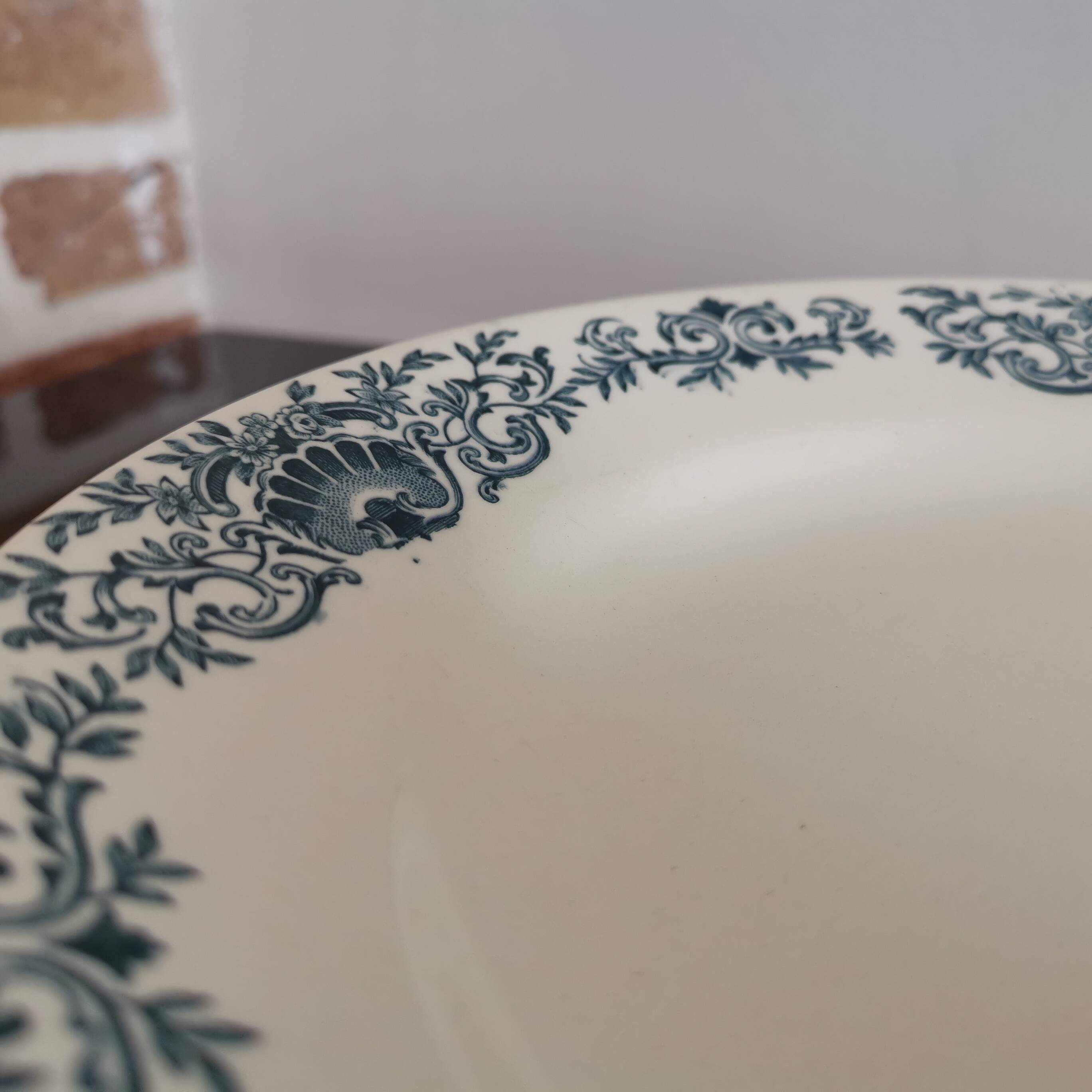 Longchamp earthenware compote bowl with Coquille decor