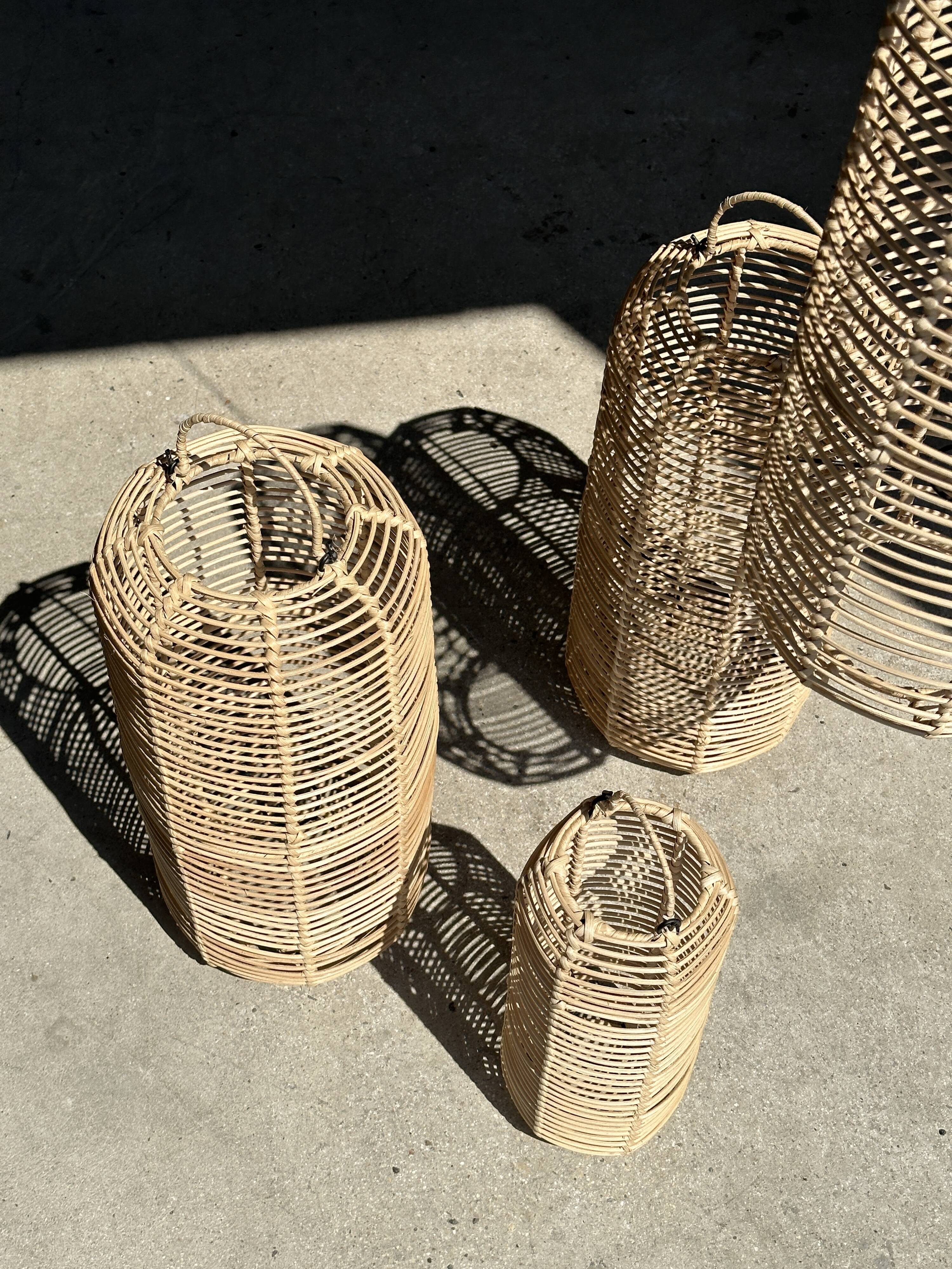 Large lantern-shaped rattan pendant lamp H50 D24