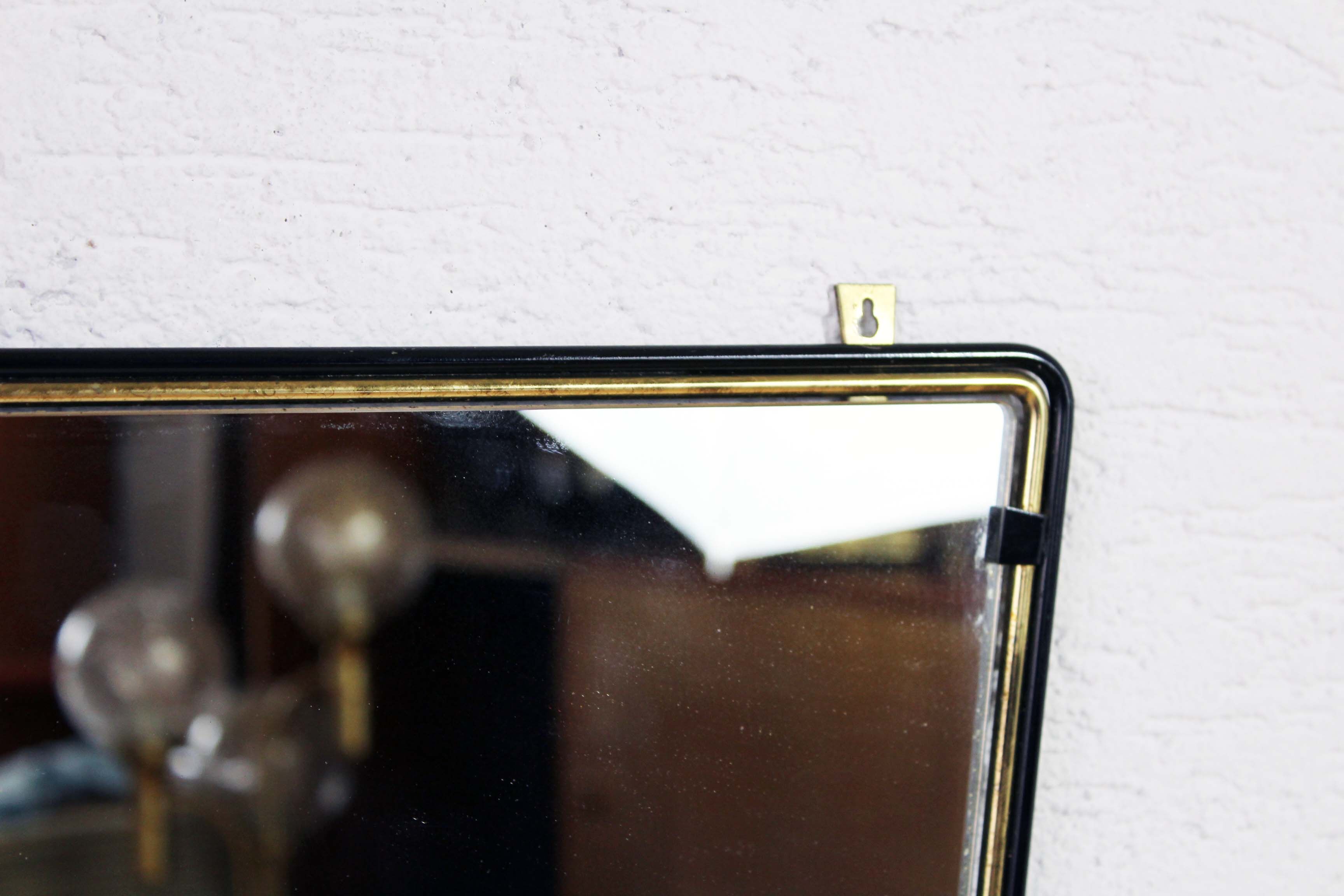 Ancient mirror from the 50s size 50x42cm