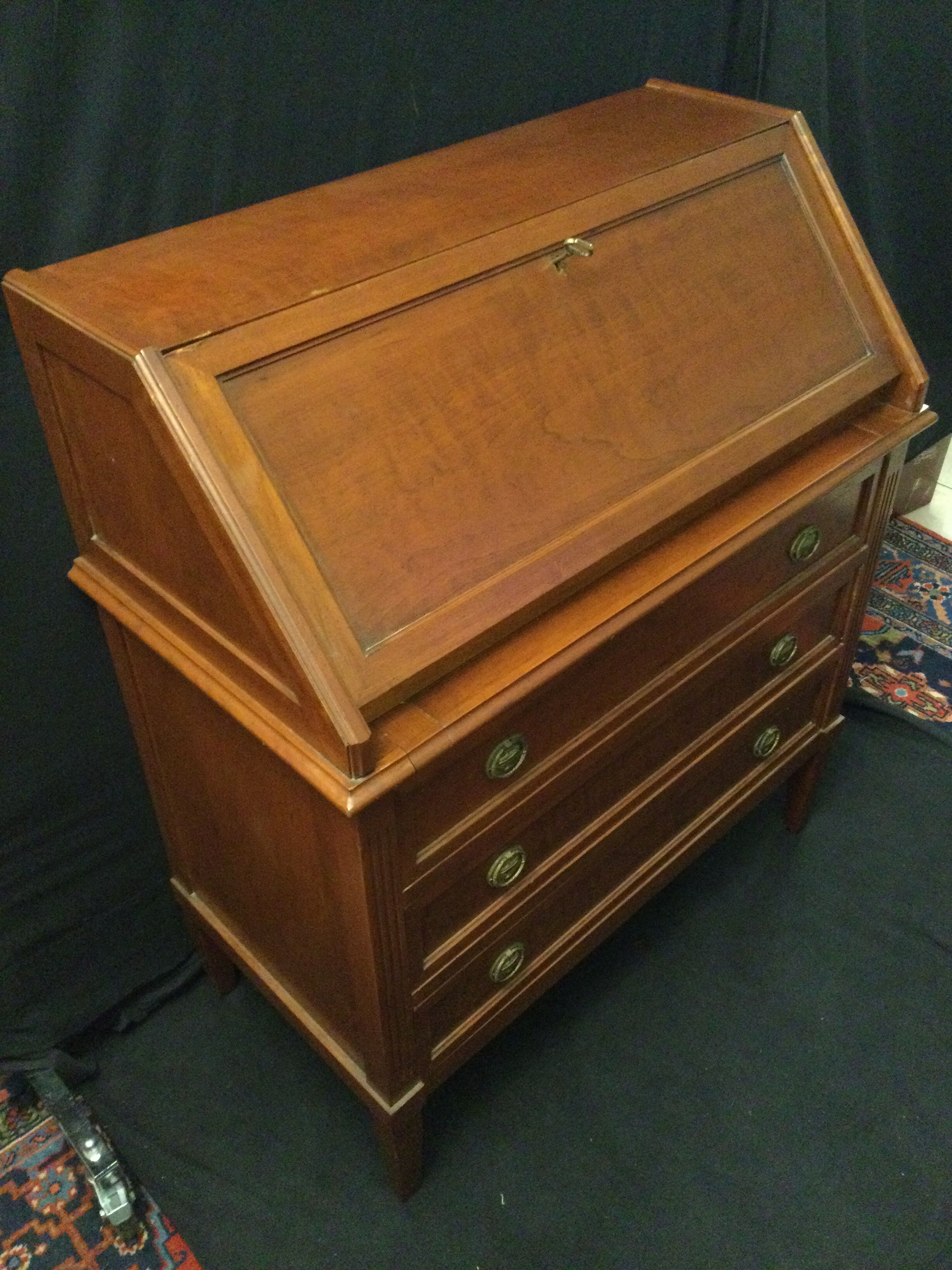 Writing desk in cherry