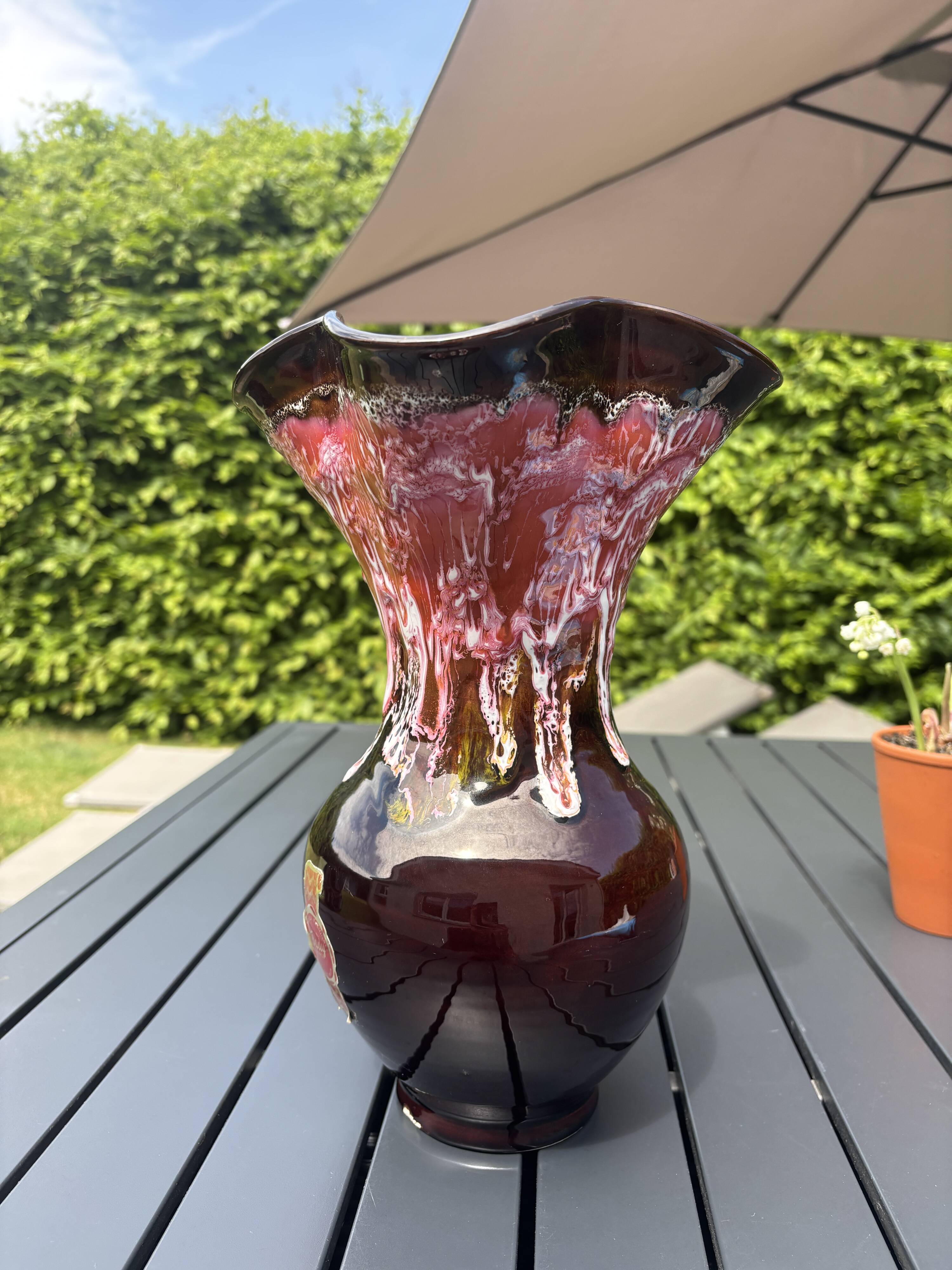 Vase Fady, nuances de rouge, fait main