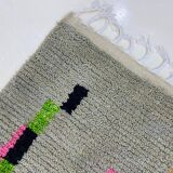 Handmade traditional carpet 250cm x 150cm Moroccan