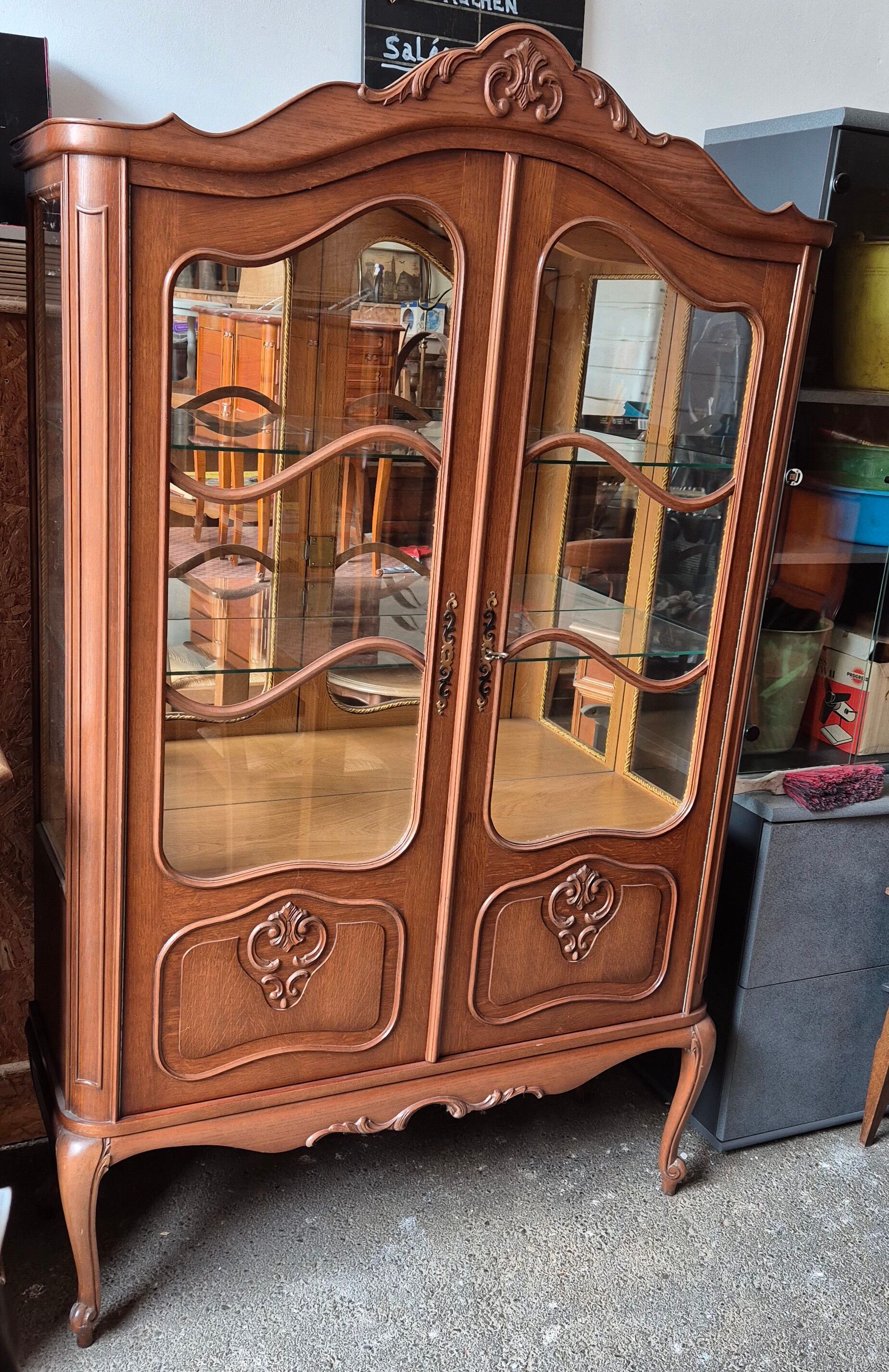Two-door display cabinet