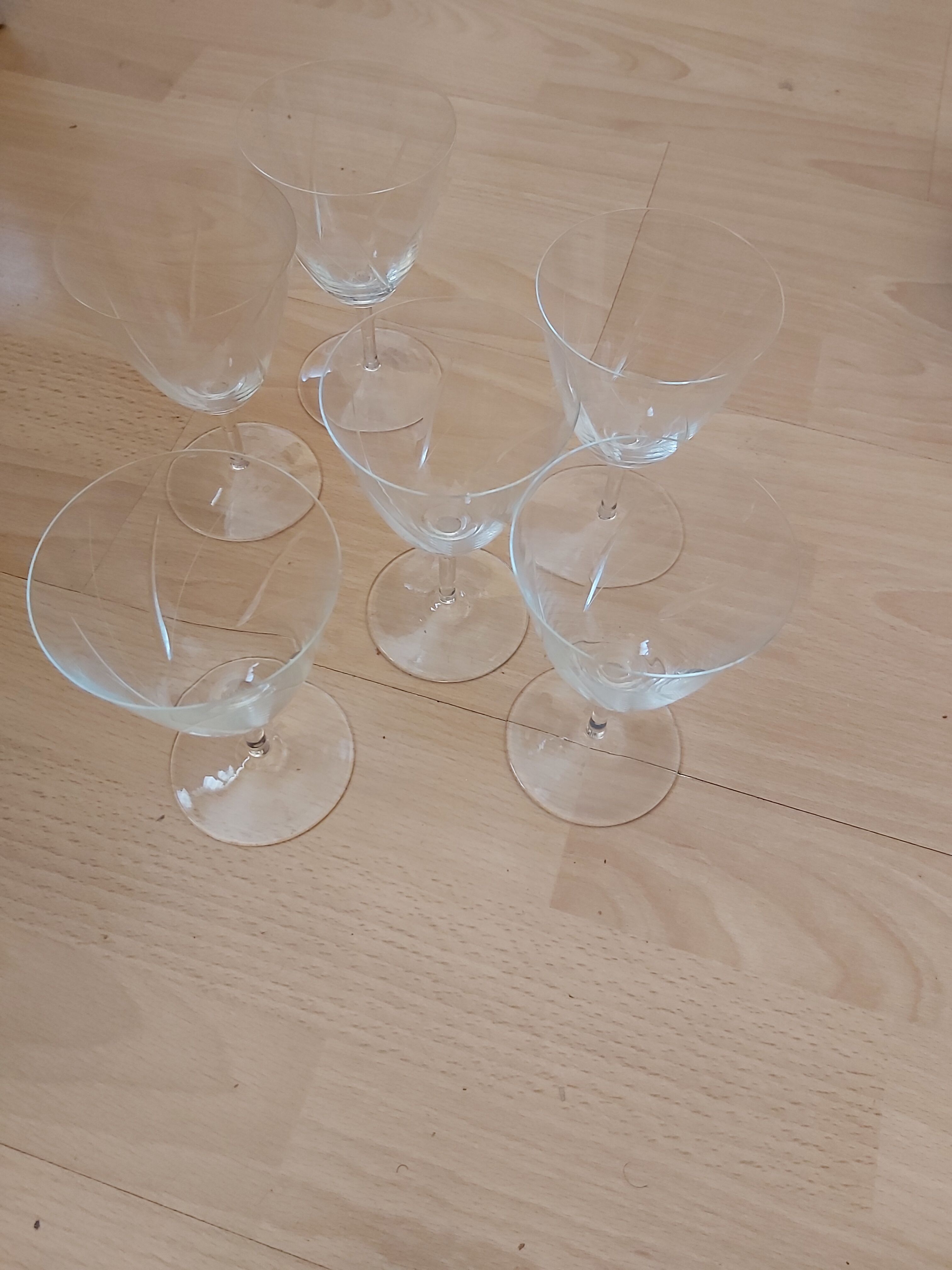 Set of 6 crystal glasses