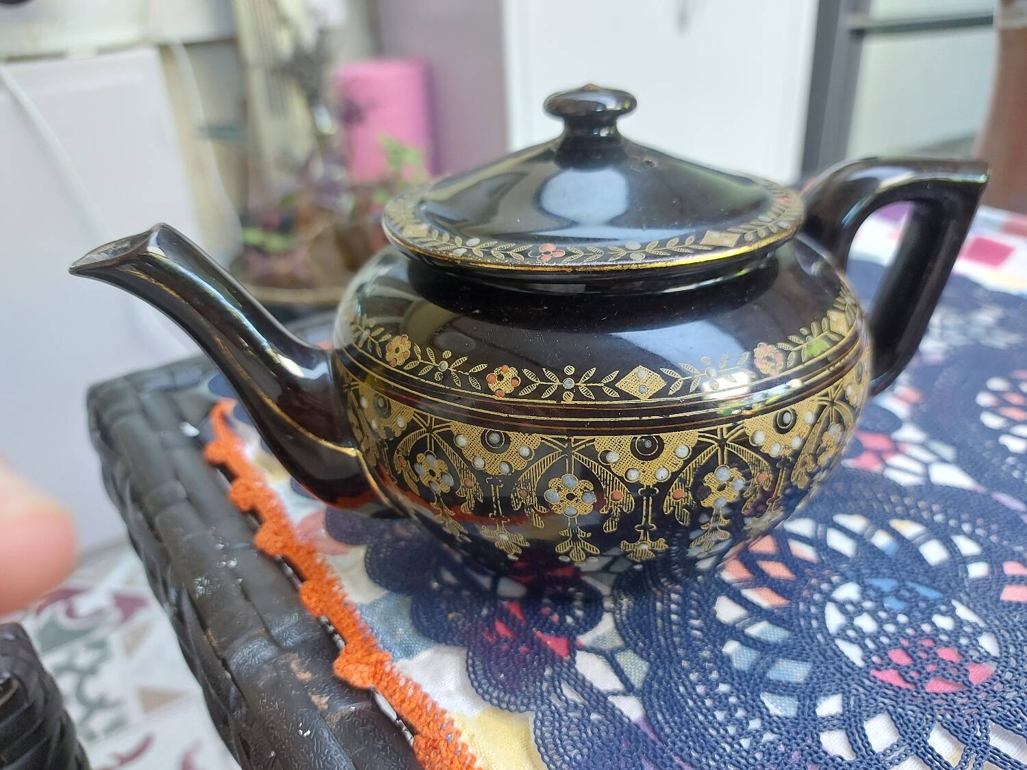 19th century teapot Sarreguemines