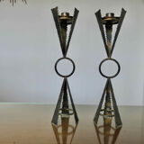 Pair of "brutalist" candlesticks in forged and hammered raw steel 70s