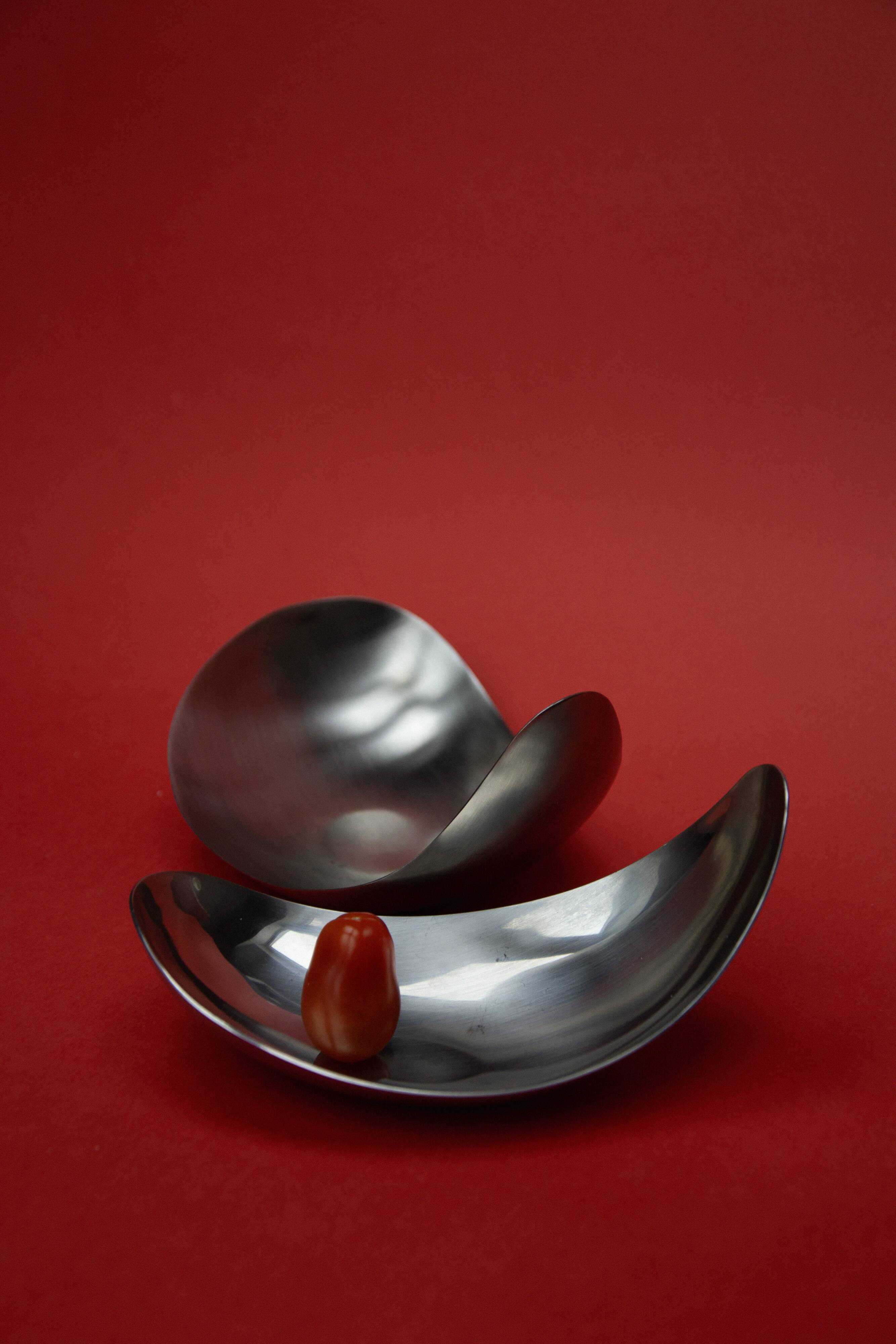 Set of 2 "Leaf" bowls by Helle Damkjær for Georg Jensen