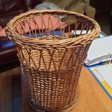 Wicker paper basket