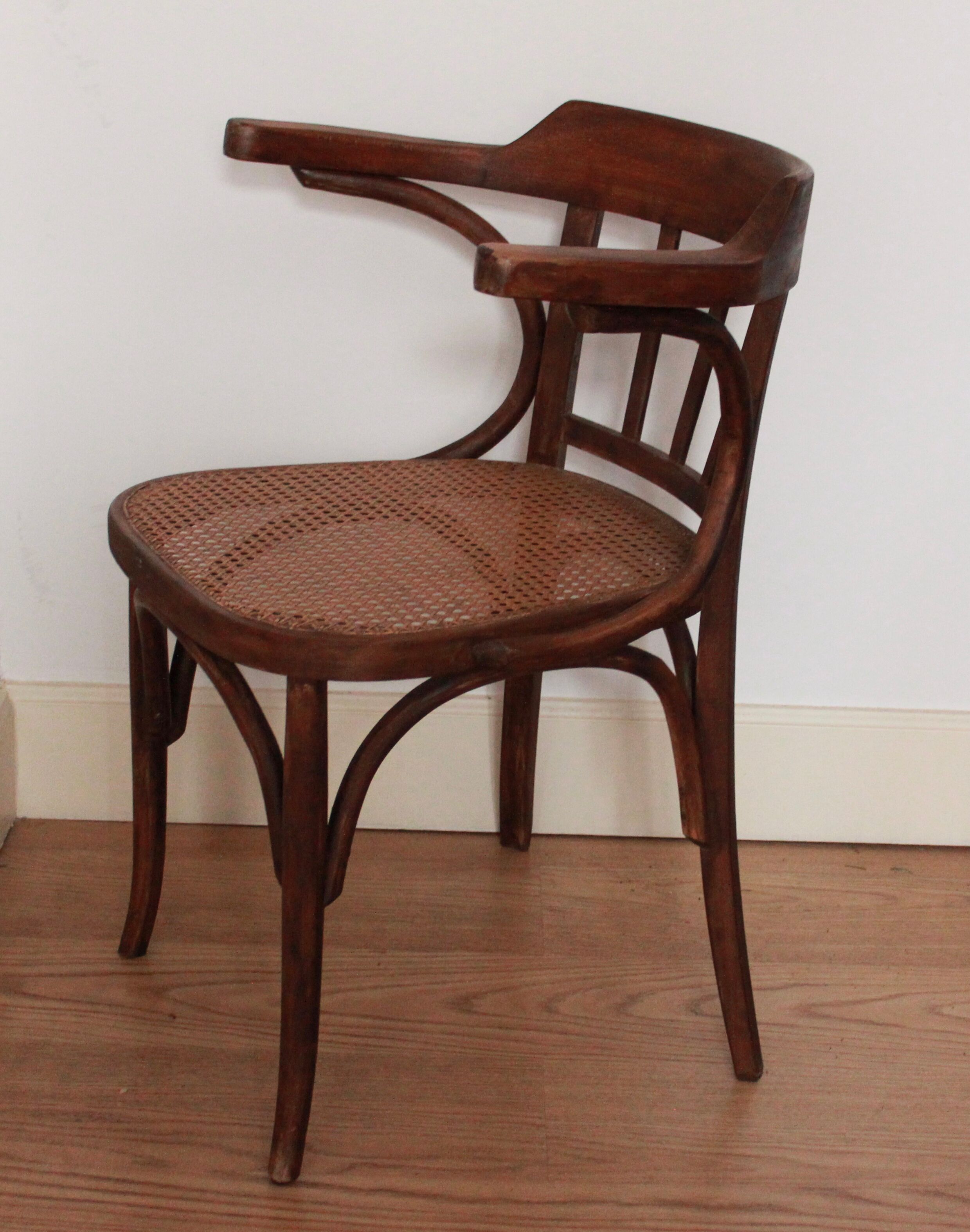 Chaise en bois 1900