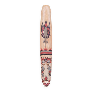 Masque totem en bois sculpté