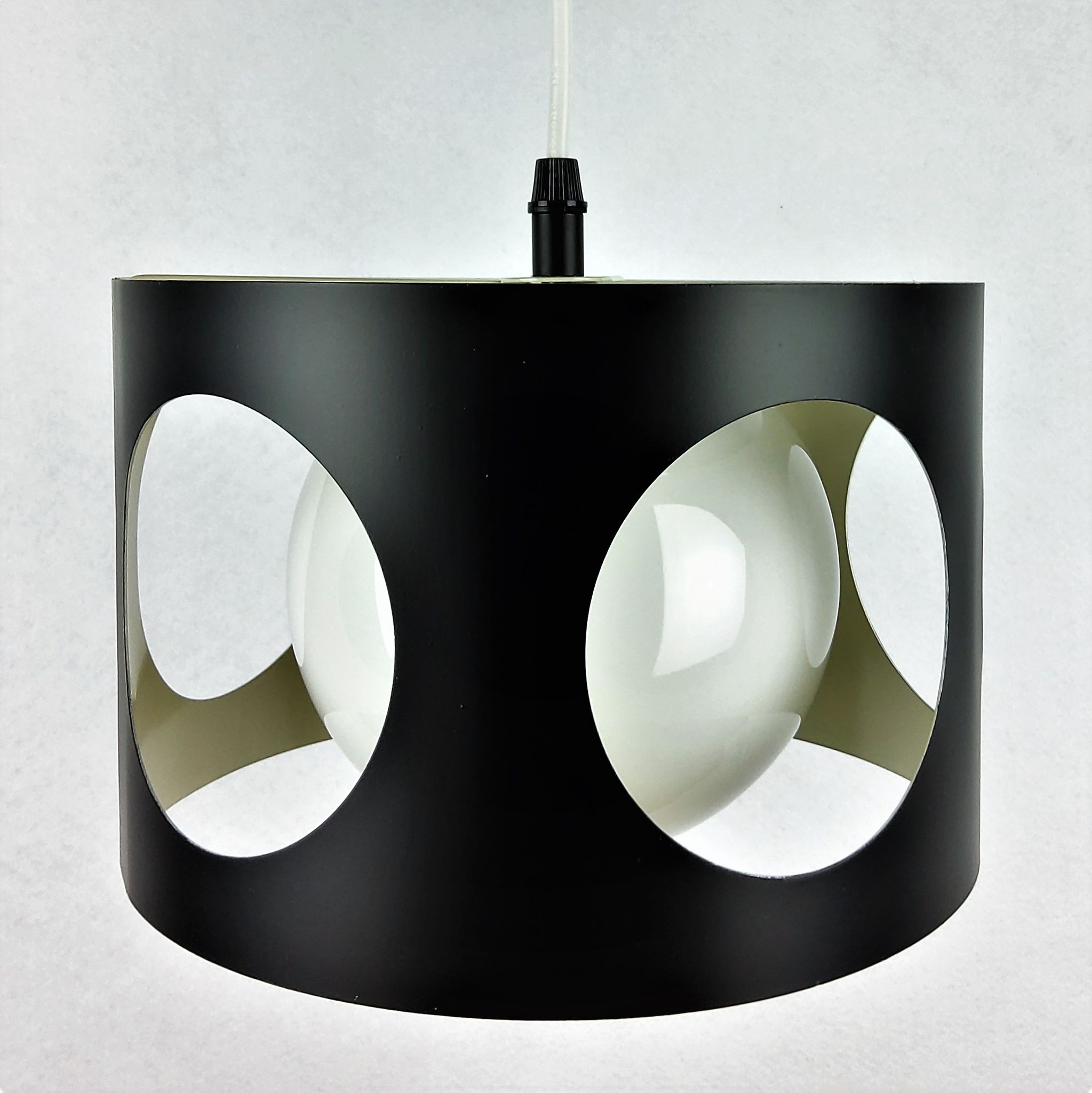 Suspension vintage noire métal 1960