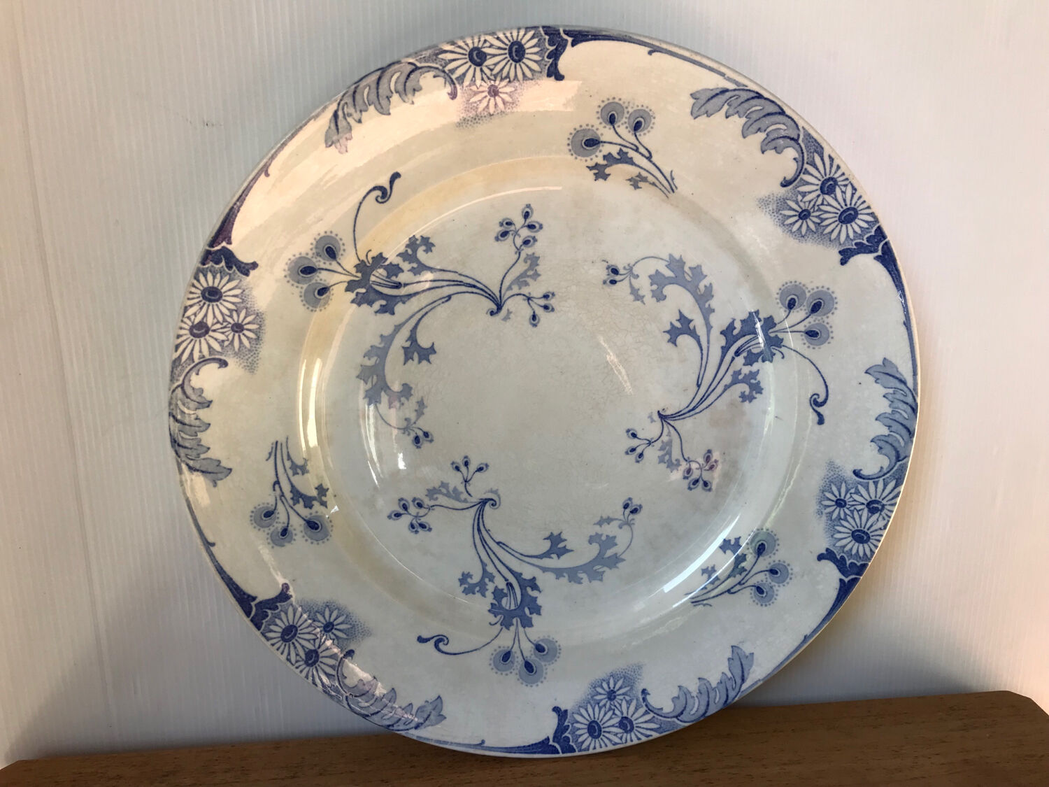 Round iron earth serving dish K&G Lunéville