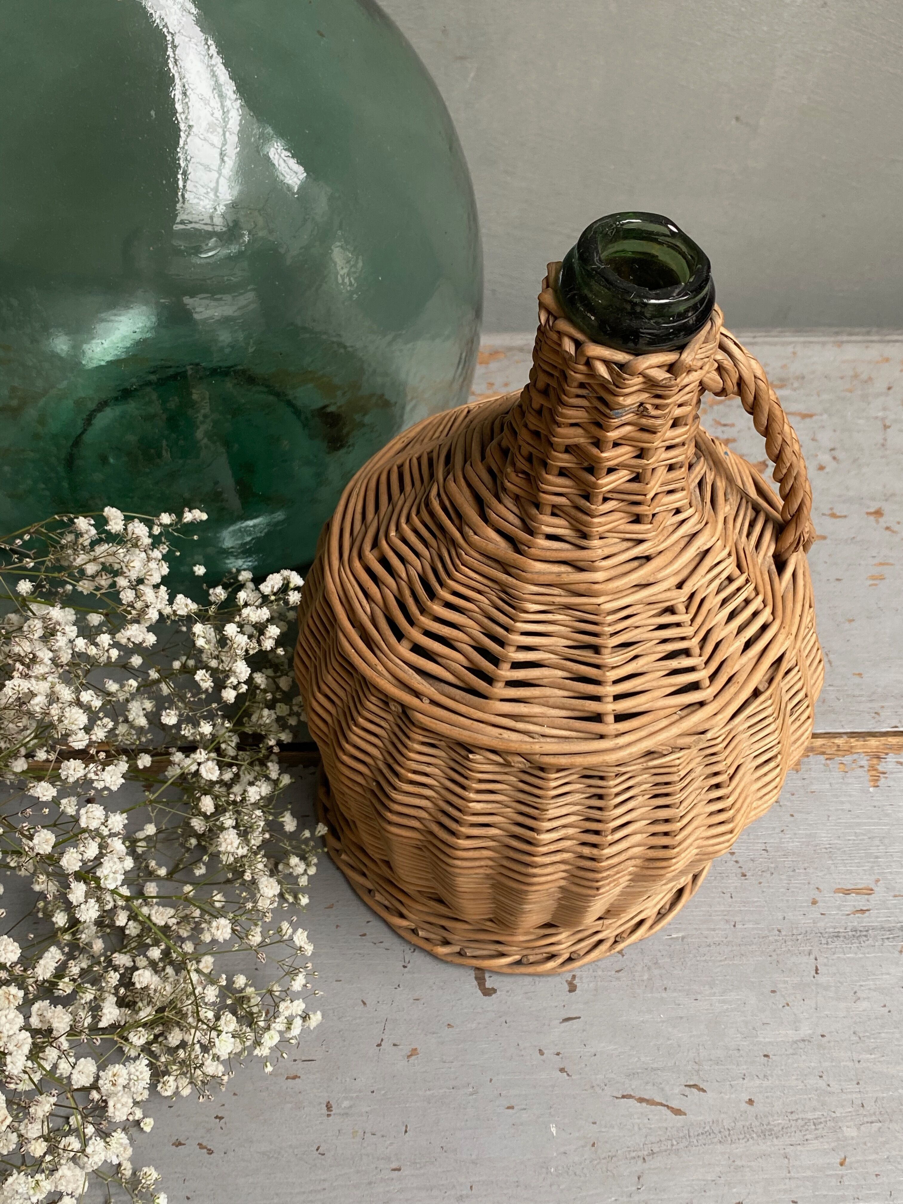 Lady Jeanne dressed in rattan