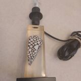 Shell inclusion lamp