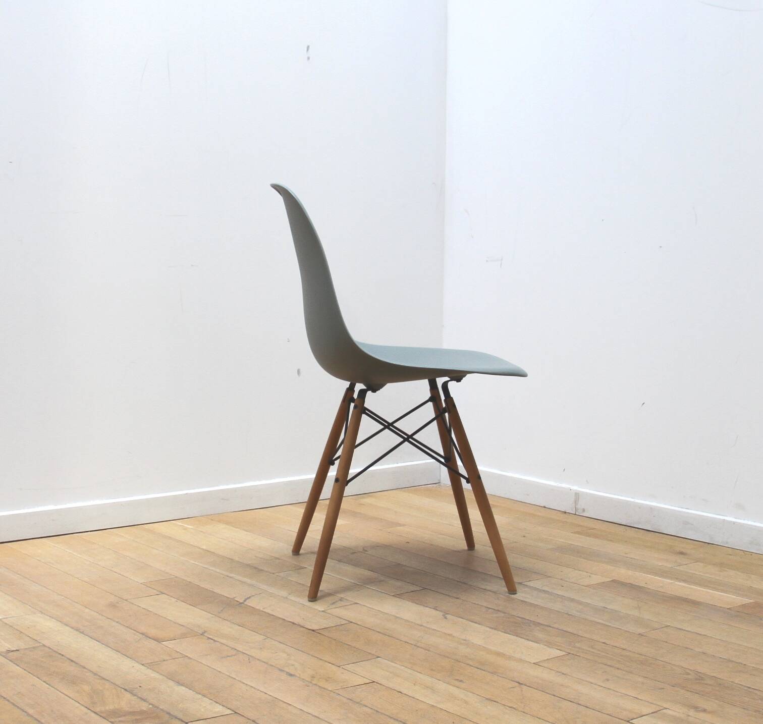 DSW chair, Charles & Ray Eames, Vitra