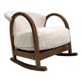 Rocking chair in sheepskin