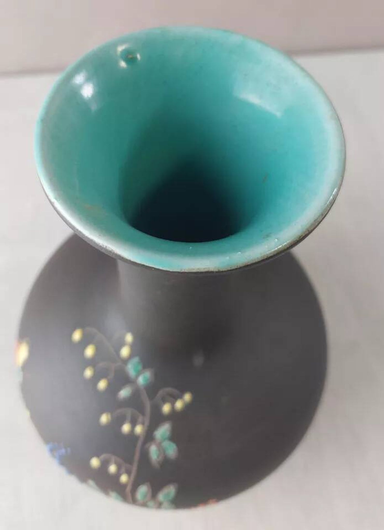 Old vase, enamelled flower decoration, to be identified
