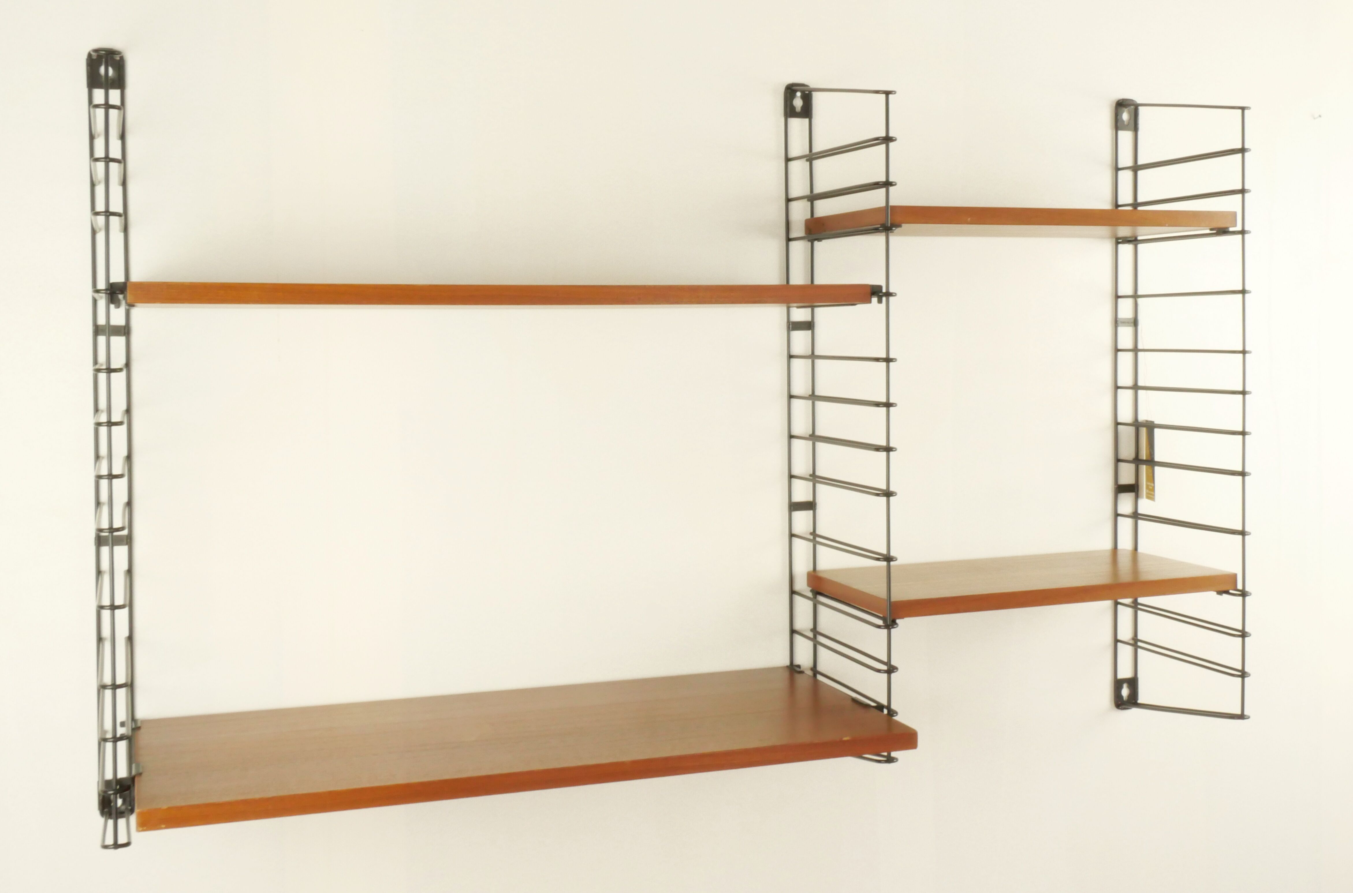 Double shelf tomado wood