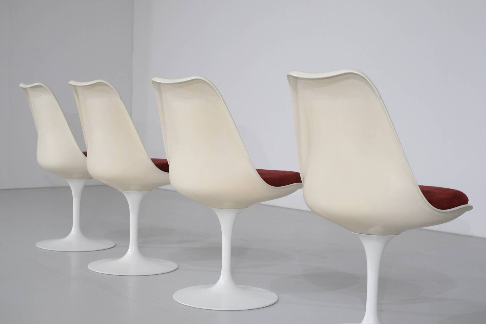 4 chaises"tulipe" par Eero Saarinen pour Knoll International, 1960
