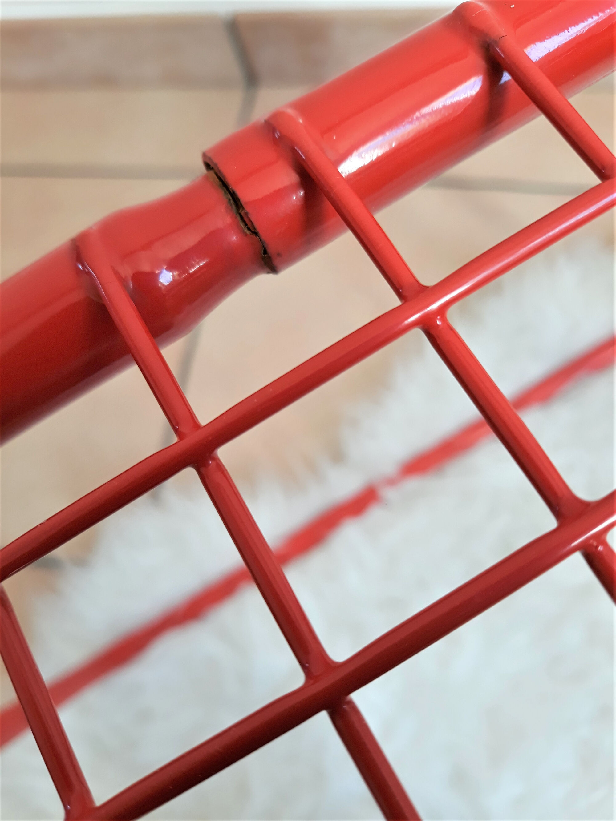 Nels Gammelgaard Ted Net red Chair