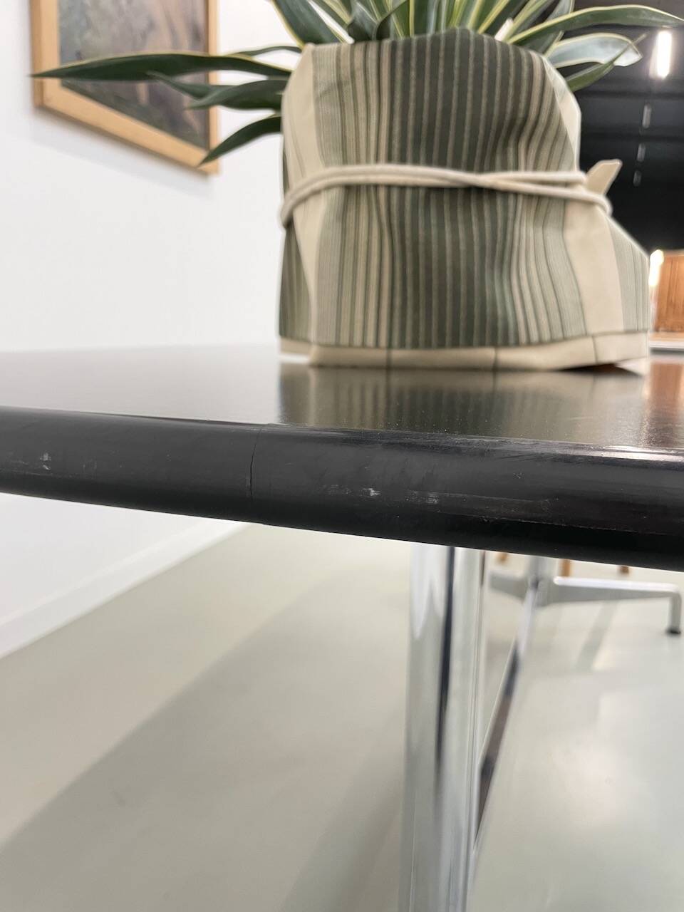 Giancarlo Piretti conference table