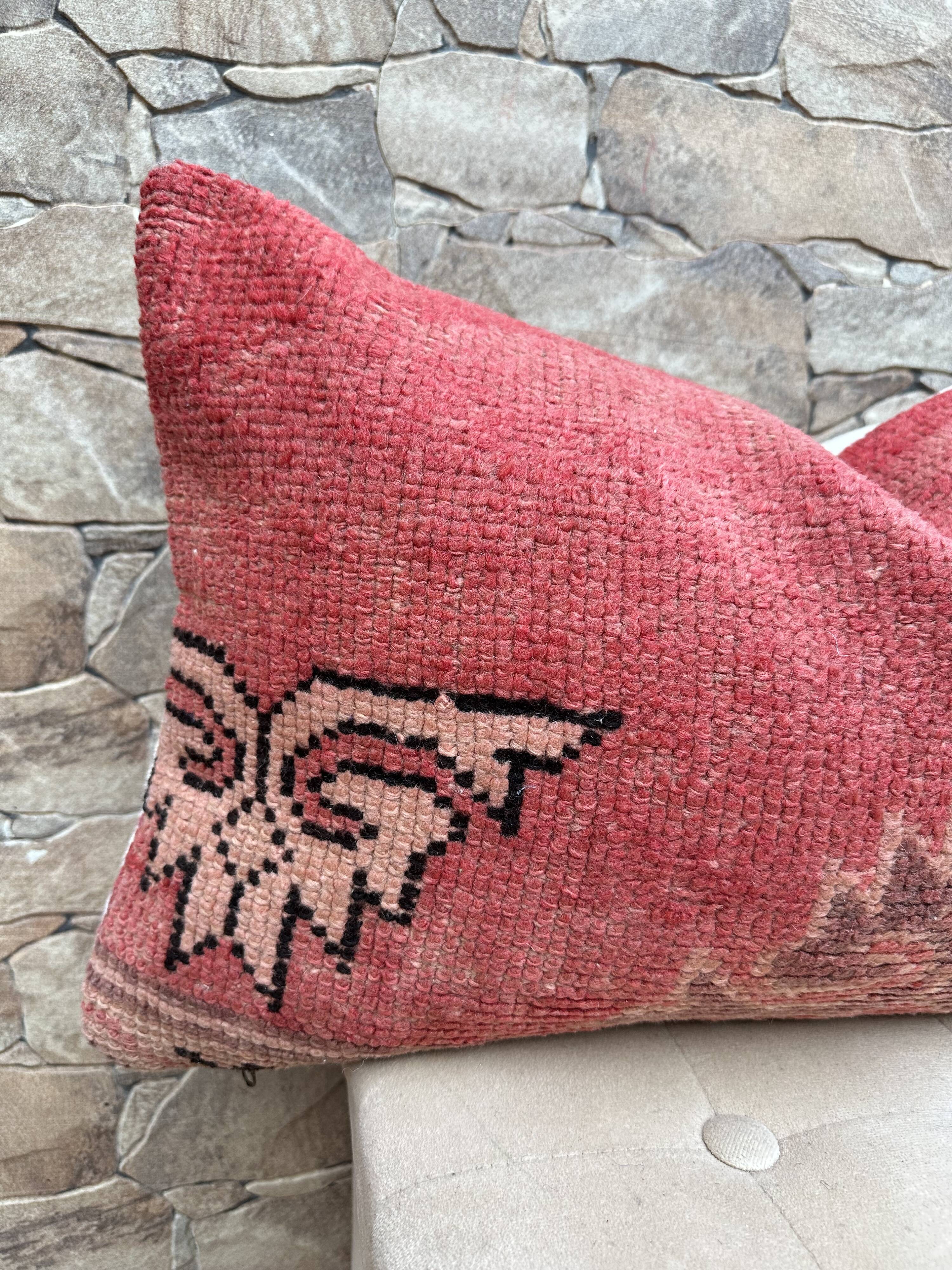 Beautiful vintage Berber Kilim cushion from Morocco