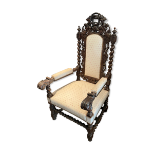 Fauteuil ancien, bois sculpté