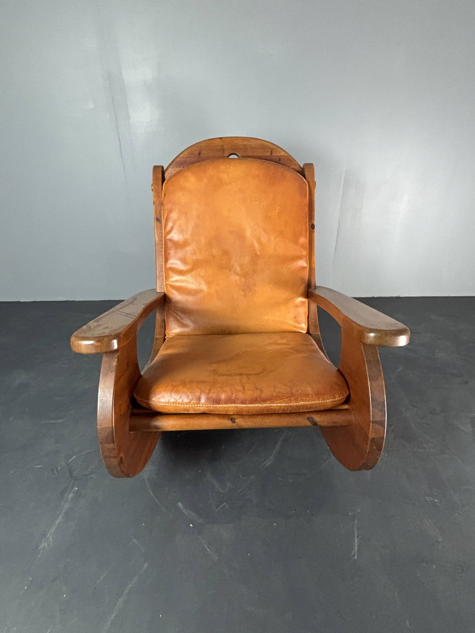 Brutalist pine rocking lounge chair with leather seat by Wasa 1984