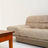 1980s two-seater sofa produced by the German manufacturer Rolf Benz