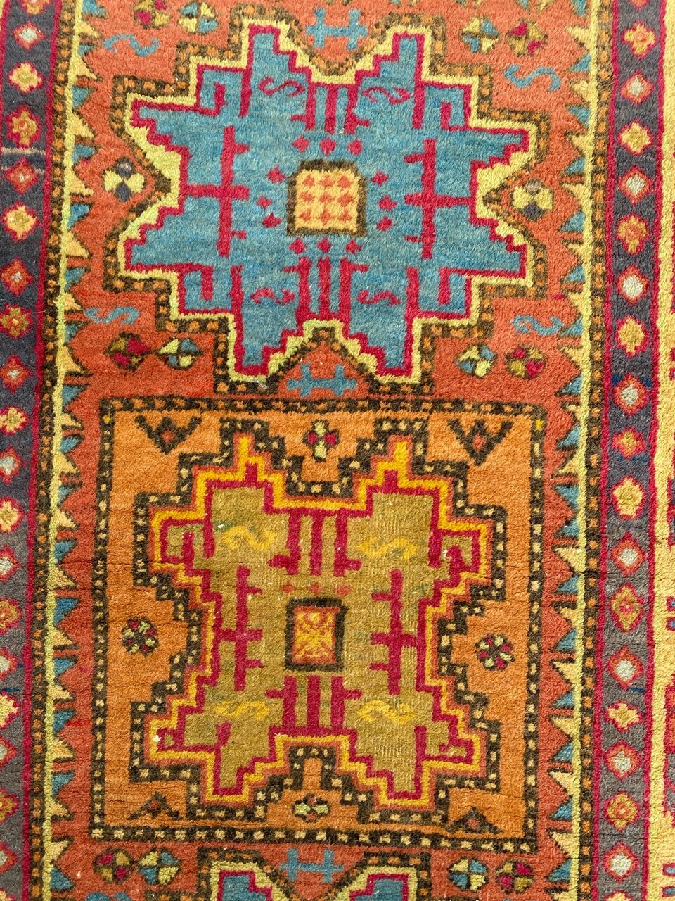Vintage carpet sinkiang caucasian designs 92x150 cm