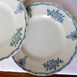 4 assiettes plates en terre de fer de St Amand