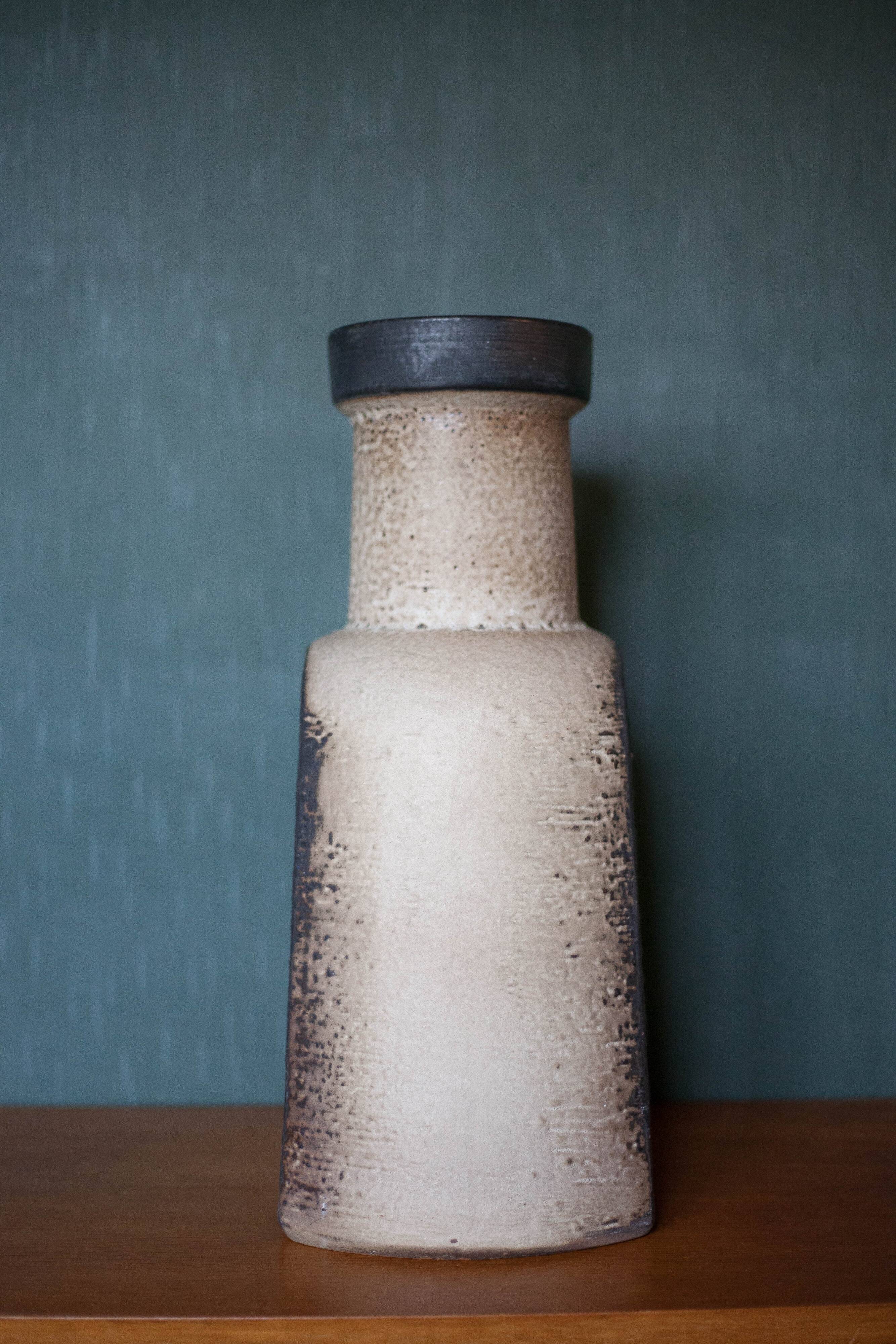 Ceramic vase Germany ,Carstens Tönnieshof Luxus Series Designed by Dieter Peter 70's